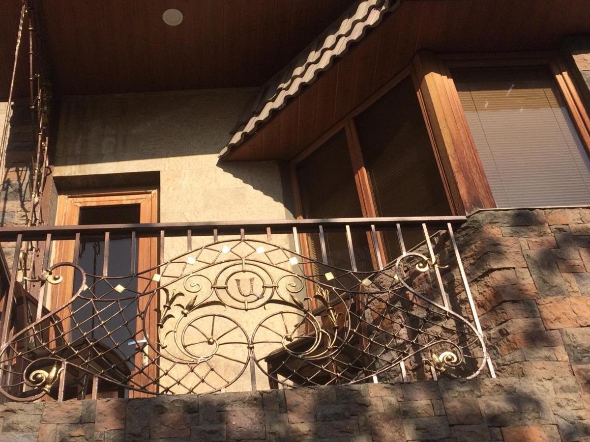 Crystal Villa Hotel Ереван Экстерьер фото